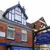 Oakcliffe Hotel